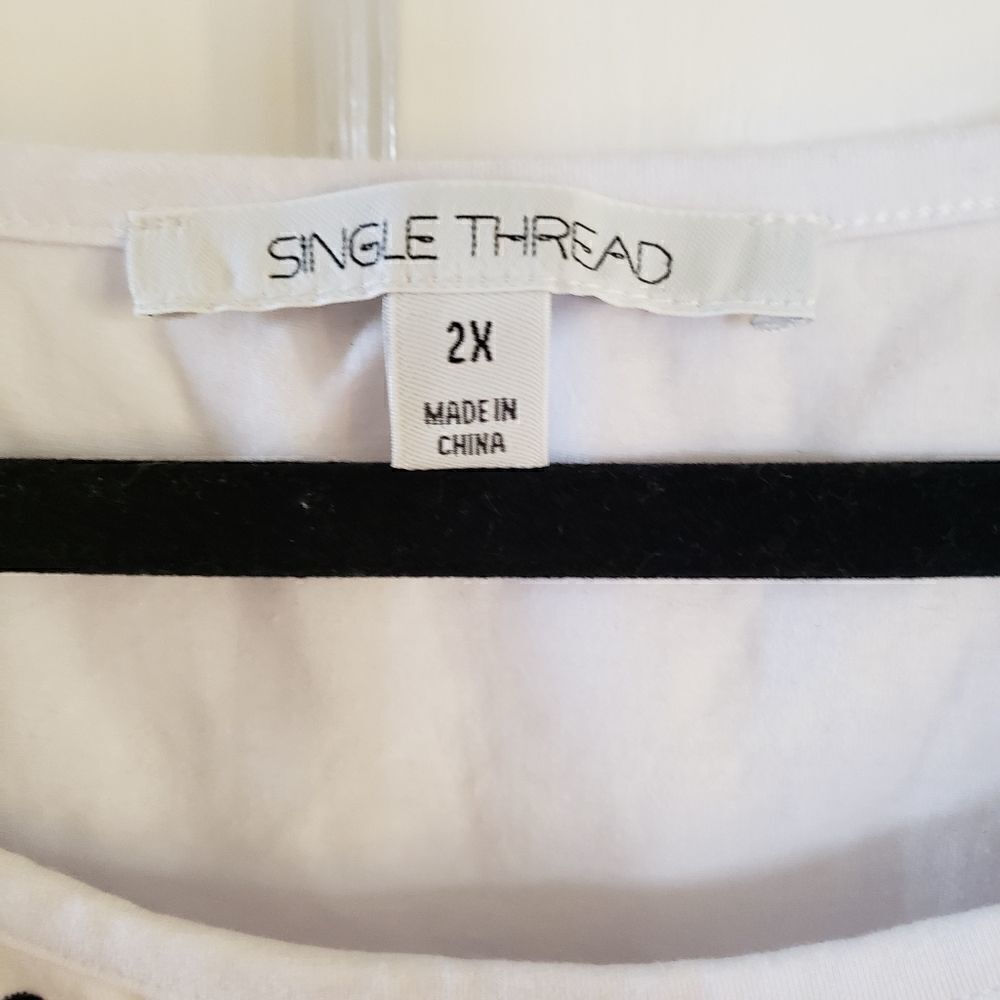Single Thread Eyelet Embroidered Short Sleeve Top - Picture 6 of 7